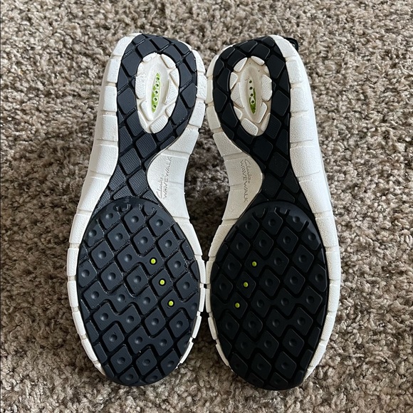 Clarks Wave Trek Waterproof Comfort Sneakers Women’s Size 7.5M - Picture 6 of 7